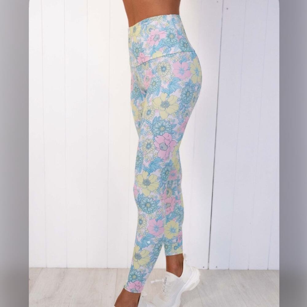 Onzie Floral Abbey Road Leggings